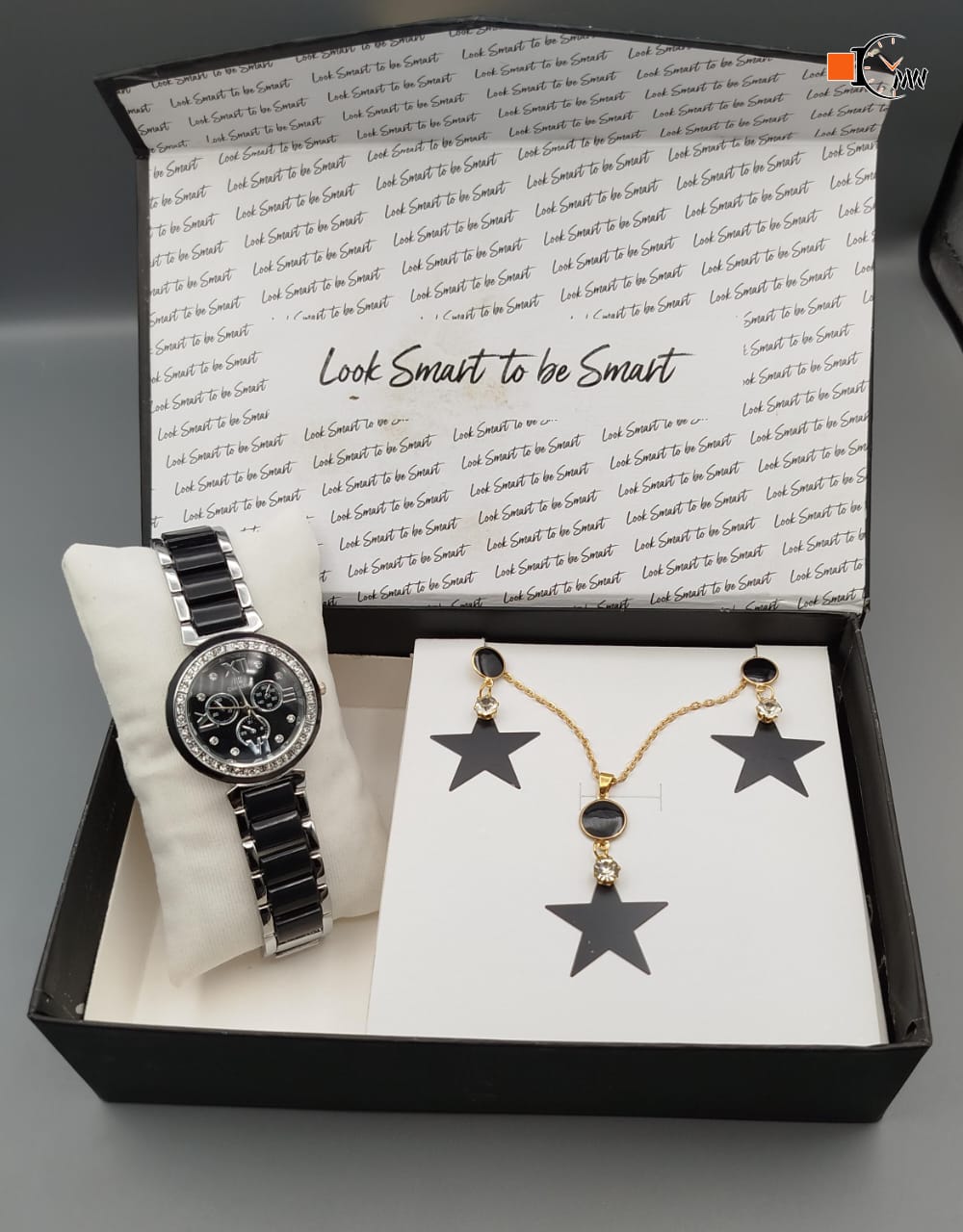 BRANDS COLLECTION WOMEN WATCH +LOCKET SET