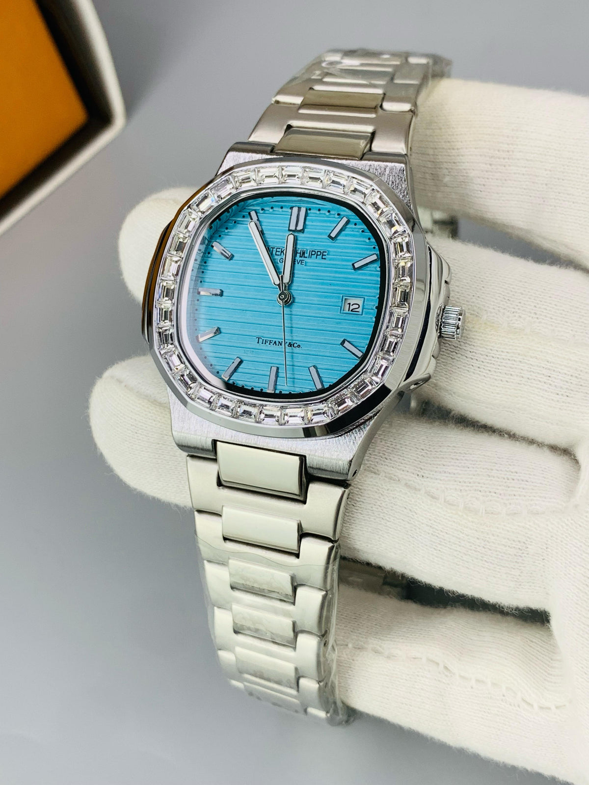 PATEK PHILIPPE stone case mens watch