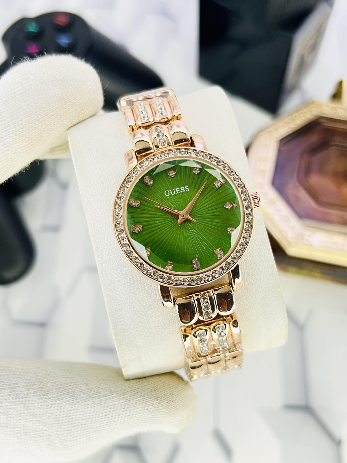 GUESS WOMEN BRAND WATCH