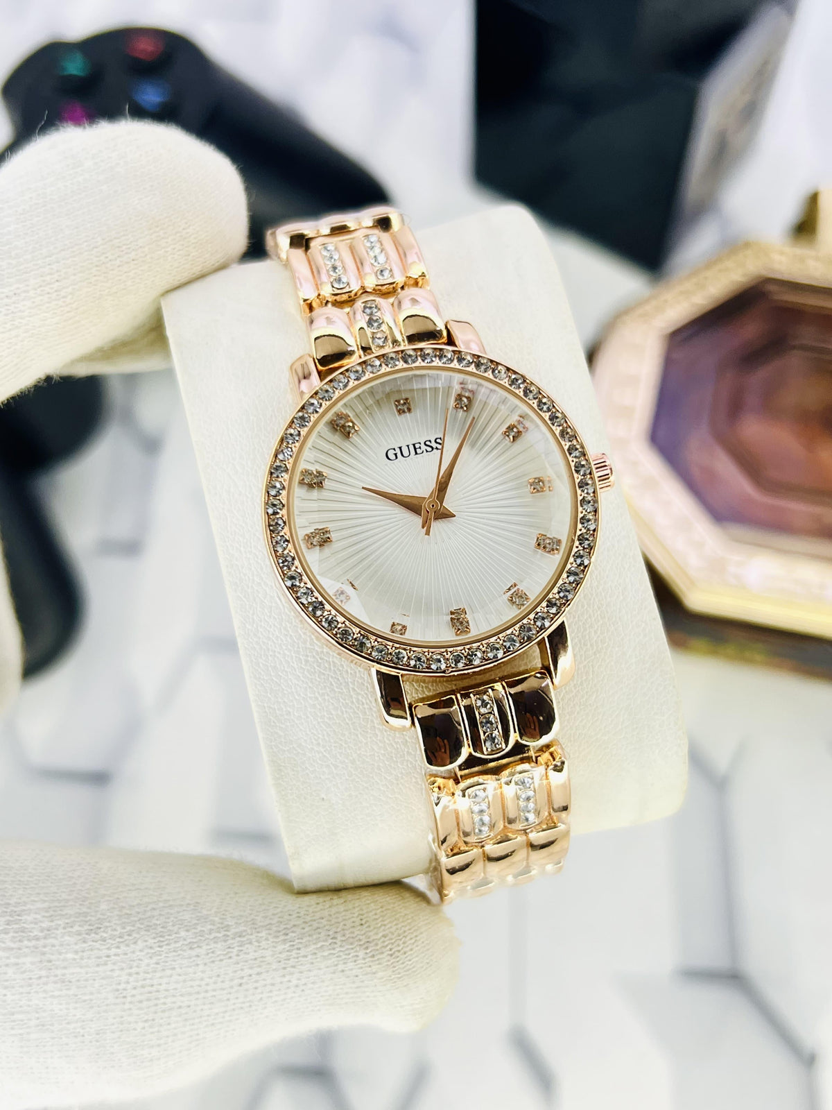 GUESS WOMEN BRAND WATCH